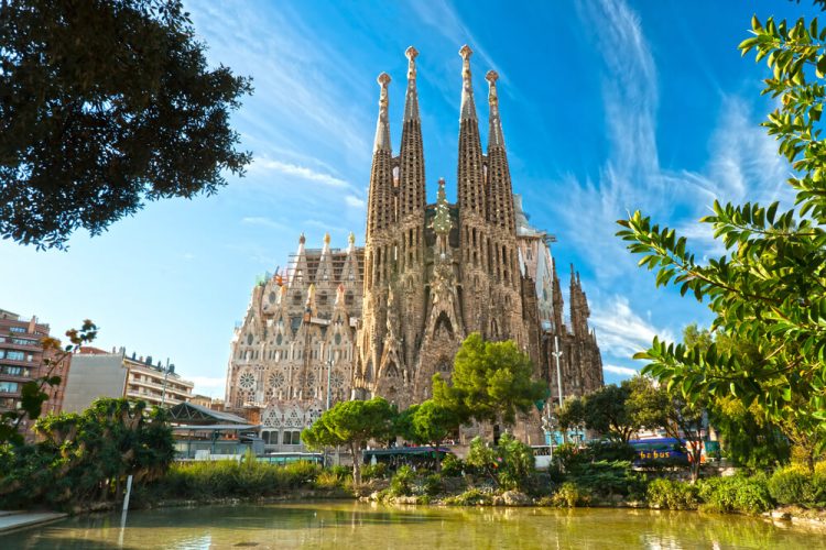 Turismo em Barcelona: veja o que você precisa conhecer