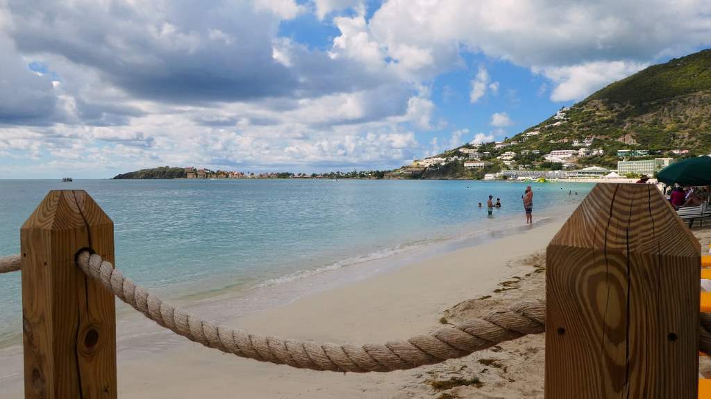 San Martin no Caribe: Cupecoy Beach