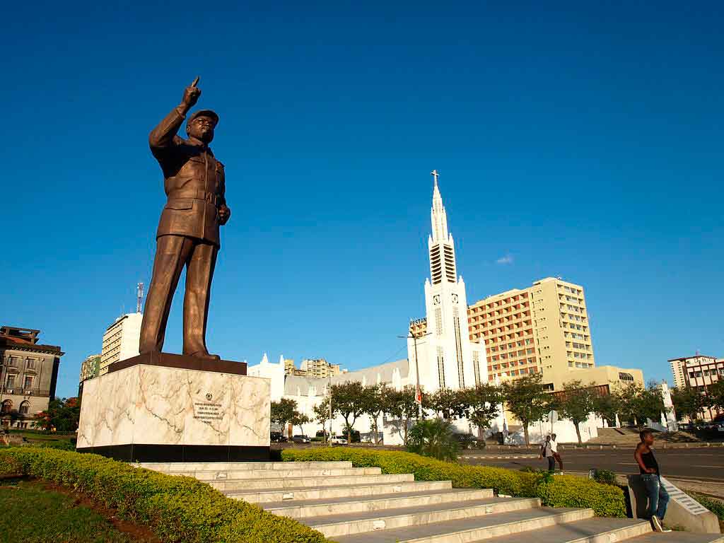 Capital de Moçambique praça da independência