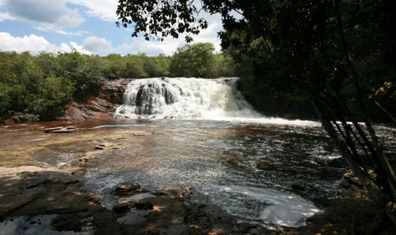 Cachoeiras em Presidente Figueiredo: guia completo para o viajante!