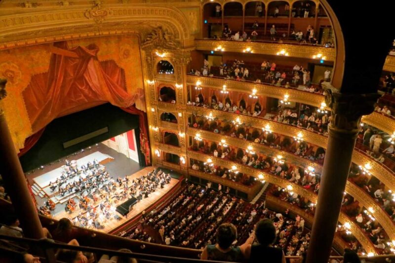 Teatro Colón: conheça a “casa da Ópera”!